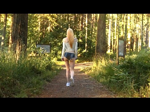 ❤️ Una bella dona es mou lentament, no un vídeo nu ️❌  Sexe al ca.pornsexphoto.ru